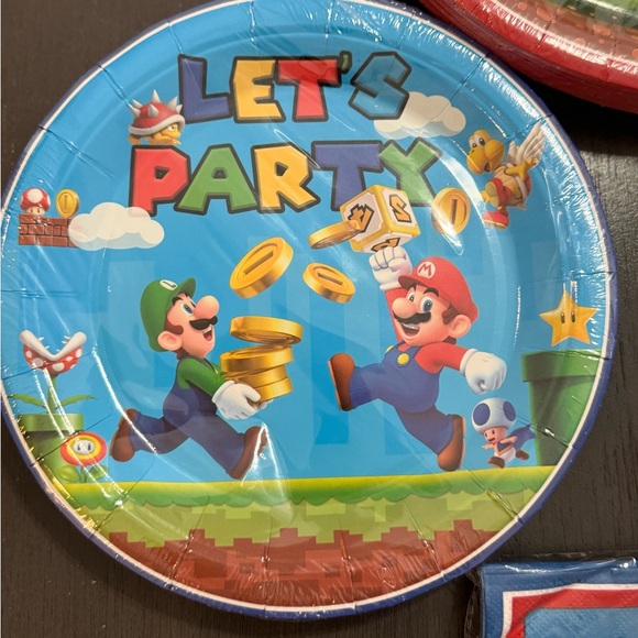 Colorful Mario Party Tableware Set - Picture 3 of 10